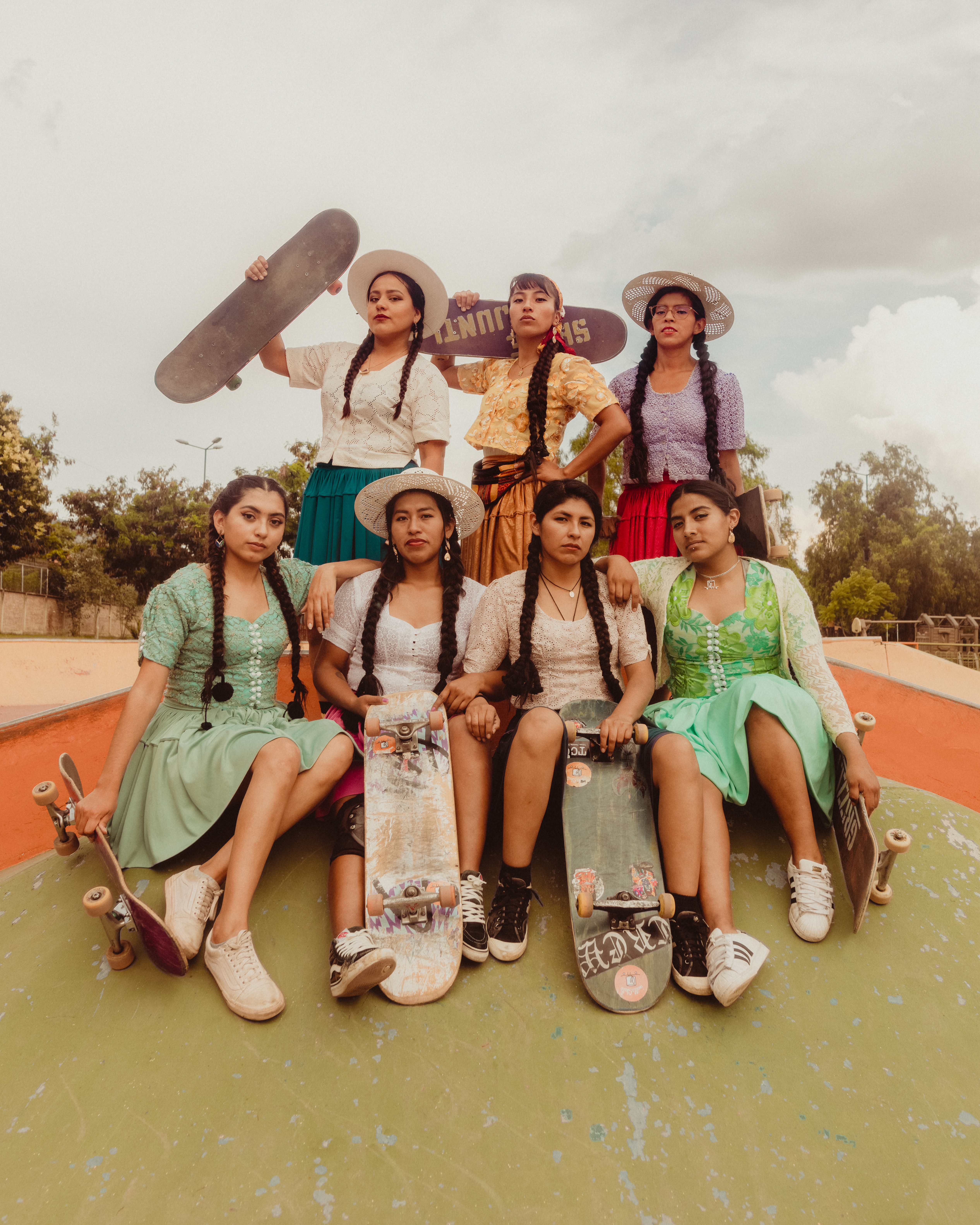 Group of Cholita skaters